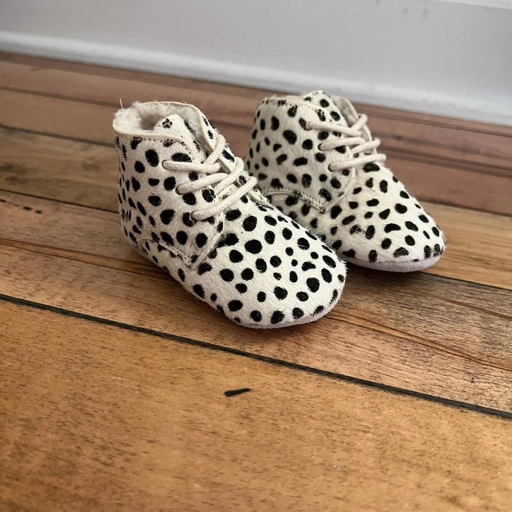 Little Indians baby High Top lace up booties size 15